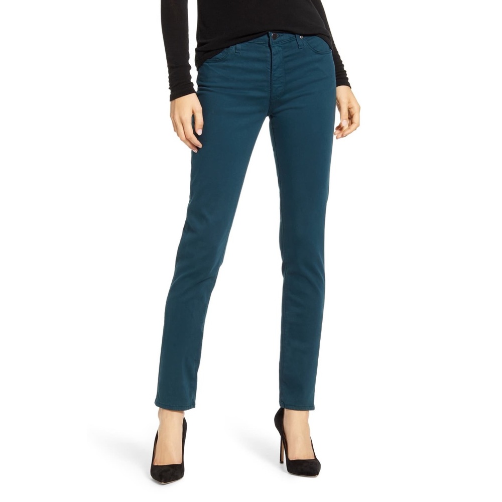 AG The Stilt Cigarette Straight Leg Jean
